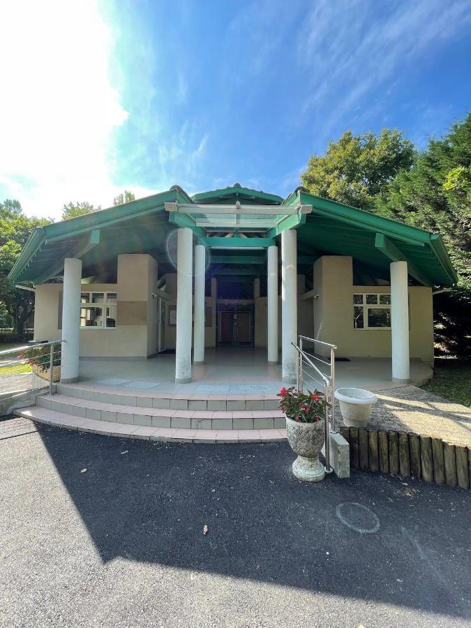 Les Nuits De Cassiopee Bed & Breakfast Sorde-l'Abbaye Ngoại thất bức ảnh