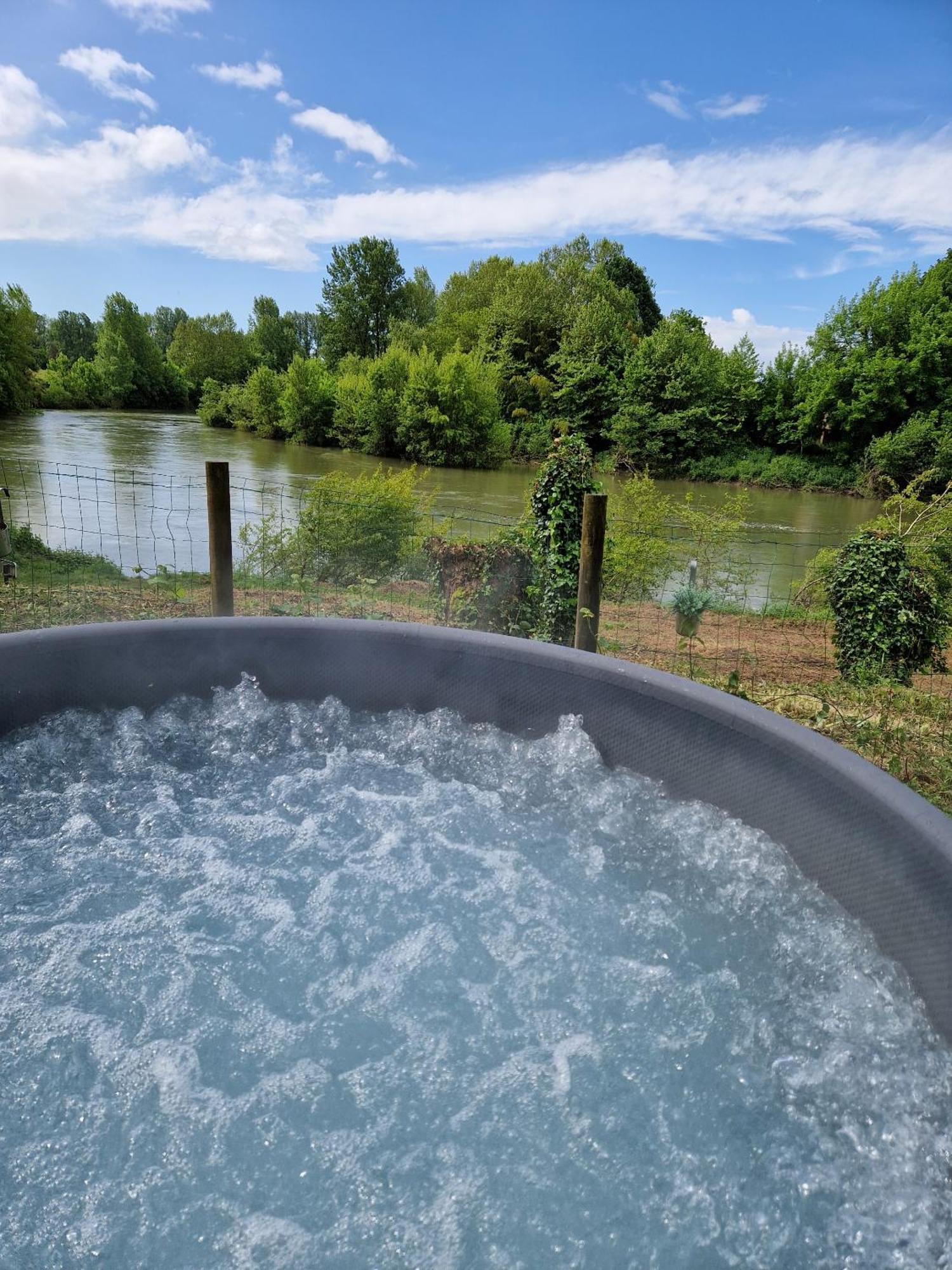 Les Nuits De Cassiopee Bed & Breakfast Sorde-l'Abbaye Phòng bức ảnh